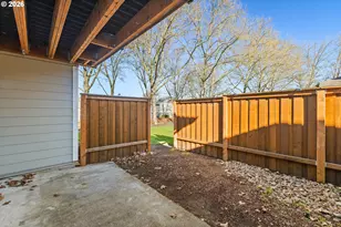 8318 SW Mohawk St, Tualatin, OR 97062 - Photo 17