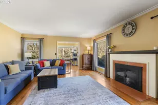 1002 W 11th St, The Dalles, OR 97058 - Photo 9