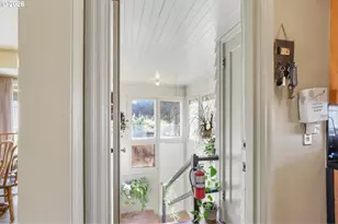 1002 W 11th St, The Dalles, OR 97058 - Photo 19