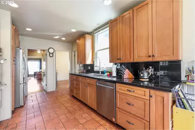 1002 W 11th St, The Dalles, OR 97058 - Photo 17