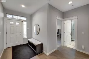 426 N V St, Washougal, WA 98671 - Photo 5