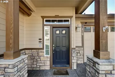 426 N V St, Washougal, WA 98671 - Photo 3