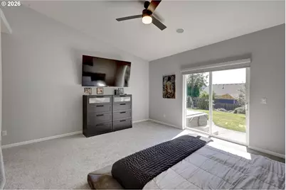 426 N V St, Washougal, WA 98671 - Photo 17