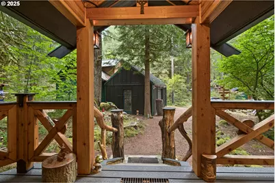 27172 E Marion Rd, Rhododendron, OR 97049 - Photo 3