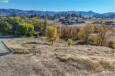 2700 Brockway Rd, Winston, OR 97496 - Photo 7
