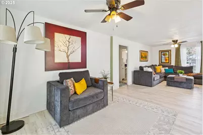 6723 NE Dogwood St, Hillsboro, OR 97124 - Photo 11