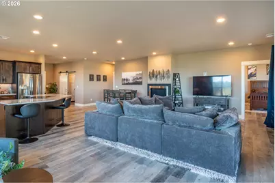 175 Platinum Dr, Roseburg, OR 97471 - Photo 17