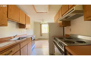 12600 SE Freeman Way, Milwaukie, OR 97222 - Photo 5