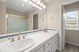 2037 NW Woodrose Dr, Portland, OR 97229 - Photo 37