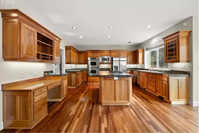 2037 NW Woodrose Dr, Portland, OR 97229 - Photo 15