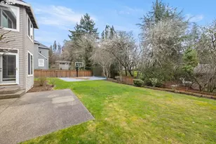 2037 NW Woodrose Dr, Portland, OR 97229 - Photo 41