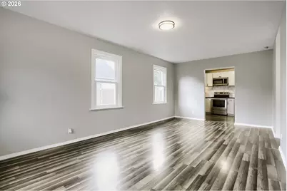 2004 E 30th St, Vancouver, WA 98663 - Photo 7
