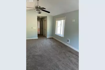 409 Evergreen Ave, Garibaldi, OR 97118 - Photo 23