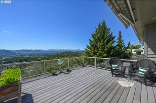 920 NE Granite Ridge St, Roseburg, OR 97470 - Photo 3
