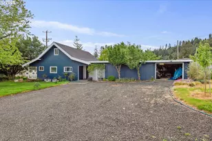 1296 W Central Blvd, Coquille, OR 97423 - Photo 3