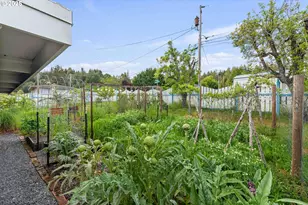 1296 W Central Blvd, Coquille, OR 97423 - Photo 5