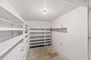 1296 W Central Blvd, Coquille, OR 97423 - Photo 35