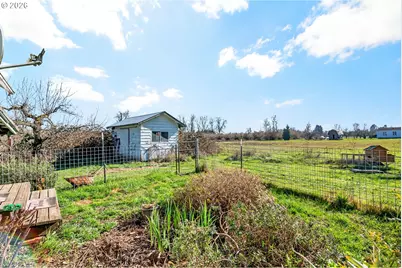 1125 E Beacon Dr, Eugene, OR 97404 - Photo 43