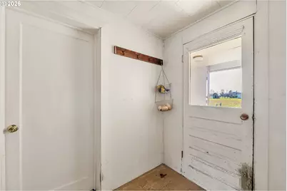 1125 E Beacon Dr, Eugene, OR 97404 - Photo 39