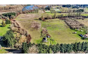 1125 E Beacon Dr, Eugene, OR 97404 - Photo 11