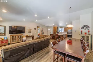 17450 Meadow Way, Bend, OR 97707 - Photo 23