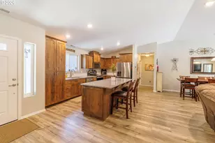 17450 Meadow Way, Bend, OR 97707 - Photo 21