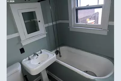 1760 Norway St NE, Salem, OR 97301 - Photo 11