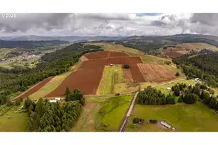 1066 Red Hill Rd, Oakland, OR 97462 - Photo 13