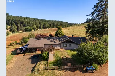 1066 Red Hill Rd, Oakland, OR 97462 - Photo 1