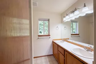 17475 SW Eirwen St, Beaverton, OR 97003 - Photo 9