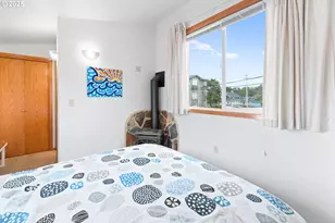 337 16th Ave, Seaside, OR 97138 - Photo 19