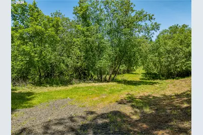 203 N Birch St, Coquille, OR 97423 - Photo 35