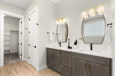 32534 NW Walteria Ln, Hillsboro, OR 97124 - Photo 11