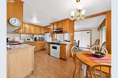 389 SE Palmblad Dr, Gresham, OR 97080 - Photo 7