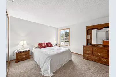 389 SE Palmblad Dr, Gresham, OR 97080 - Photo 13