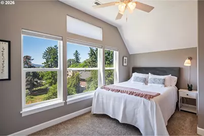 6920 N Charleston Ave, Portland, OR 97203 - Photo 25