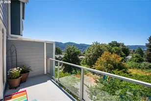 6920 N Charleston Ave, Portland, OR 97203 - Photo 17