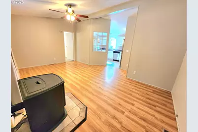 874 S Main St, Canyonville, OR 97417 - Photo 3