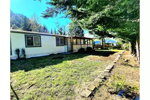 874 S Main St, Canyonville, OR 97417 - Photo 5