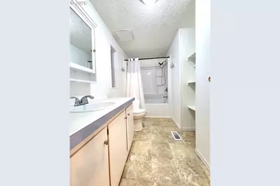 874 S Main St, Canyonville, OR 97417 - Photo 13