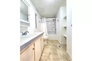 874 S Main St, Canyonville, OR 97417 - Photo 17