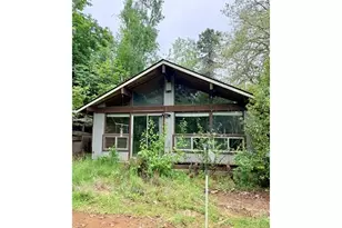 32424 Camas Swale Rd, Creswell, OR 97426 - Photo 1