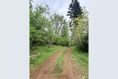 32424 Camas Swale Rd, Creswell, OR 97426 - Photo 19