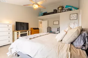 306 E 16th Pl, La Center, WA 98629 - Photo 37