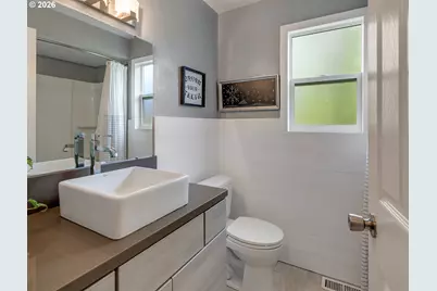 8313 SE Jennings Ave, Milwaukie, OR 97267 - Photo 31