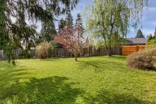 8313 SE Jennings Ave, Milwaukie, OR 97267 - Photo 3