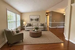 242 Canyon View Dr, Lafayette, OR 97127 - Photo 5