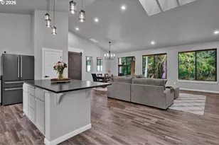 88390 Bellevue Dr, Florence, OR 97439 - Photo 9