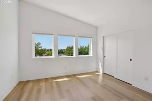 9025 NE Hoyt St, Portland, OR 97220 - Photo 21