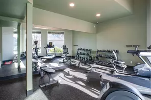 281 N Hayden Bay Dr, Portland, OR 97217 - Photo 11